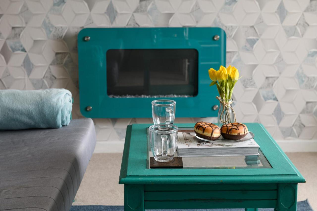 Finest Retreats - Golygfa O'R Castell - Castle Views Apartment ฮาเลค ภายนอก รูปภาพ
