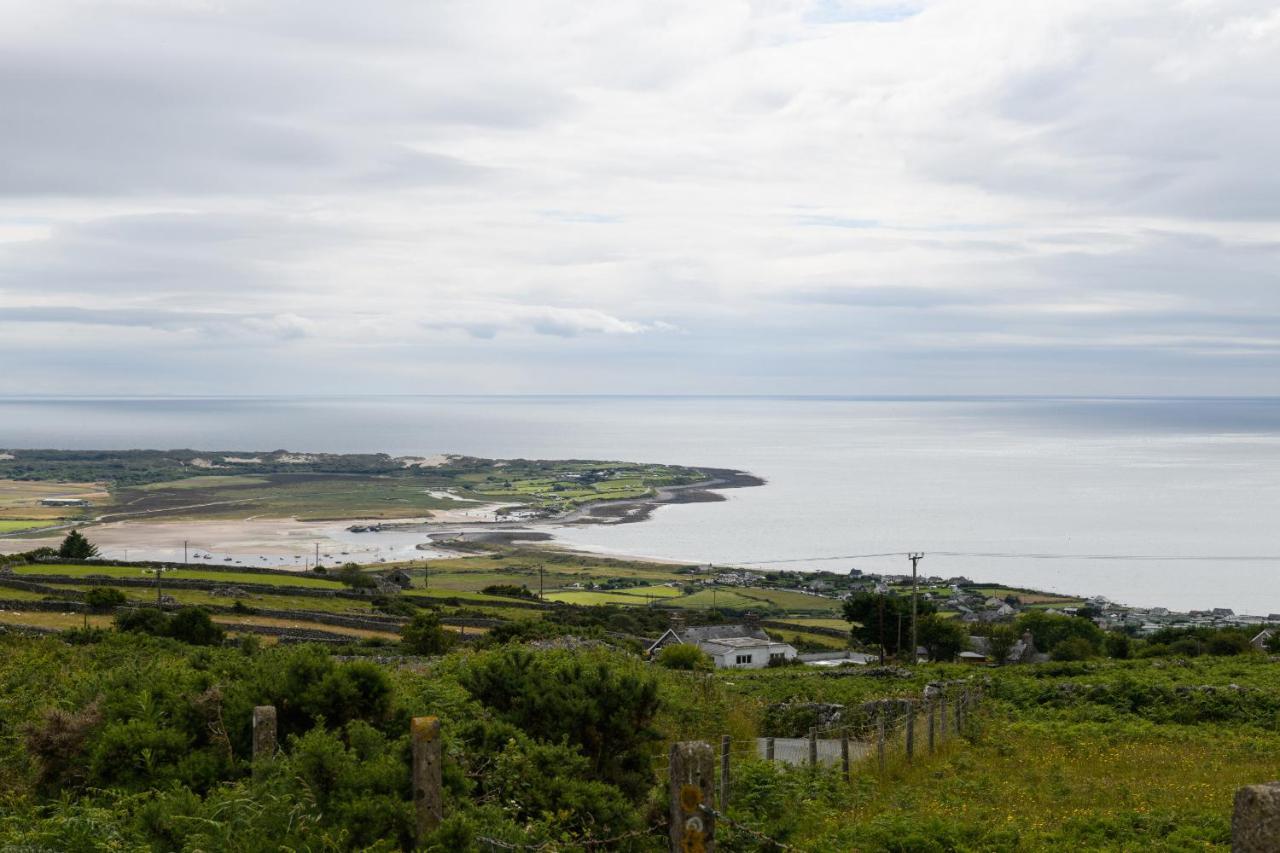 Finest Retreats - Golygfa O'R Castell - Castle Views Apartment ฮาเลค ภายนอก รูปภาพ